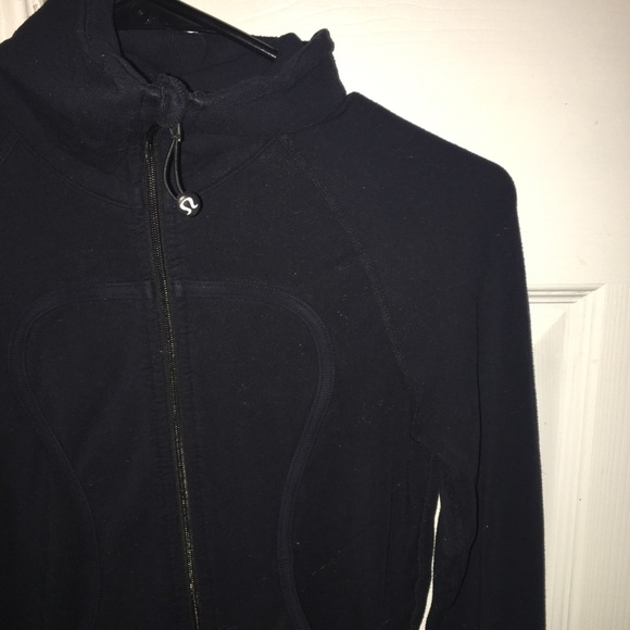 Lululemon Jacket - Picture 6 of 7